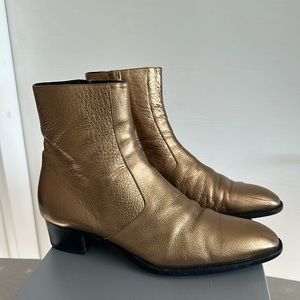 Saint Laurent Men’s Gold Chelsea Boot • Sz. 43.5